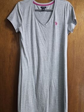 U.S. Polo Assn. Women's Gray V-Neck Short Sleeve Tee Dress with Pink Logo